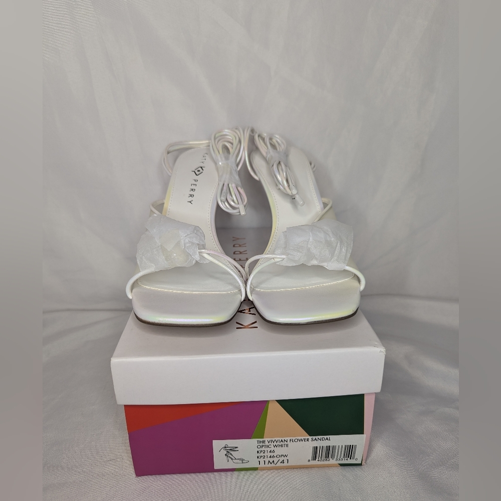 Katy Perry Women's Vivvian Flower Sandal Heel Optic White Size 11 LOOK AT PICS